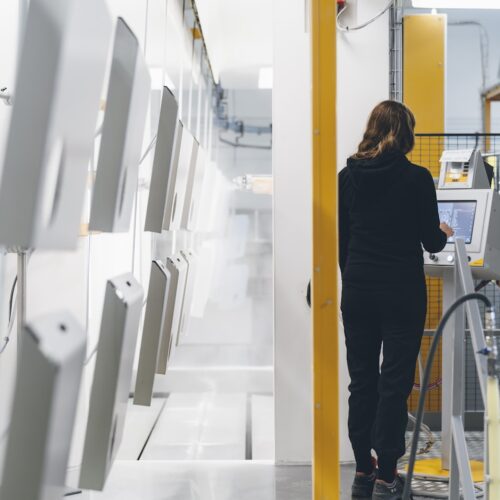 Pianki ochronne – niewidzialni strażnicy bezpieczeństwa w przestrzeni przemysłowej